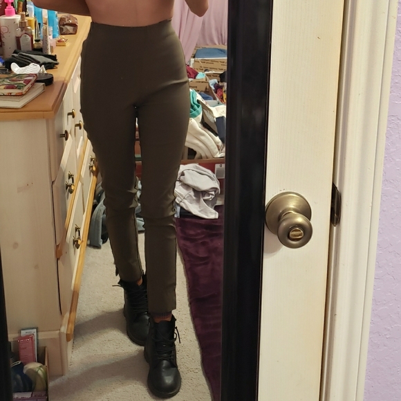 Who What Wear Pants - Who What Wear Army Green High-Rise Super Skinny Ankle Pants